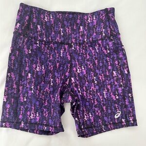 ASICS 5” pocket shorts